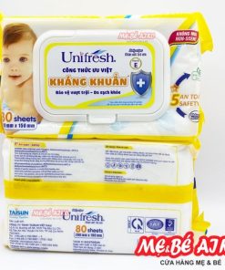 Khăn ướt Unifresh Vitamin E có mùi hương nhẹ bịch 80 tờ, mềm mại và an toàn cho bé